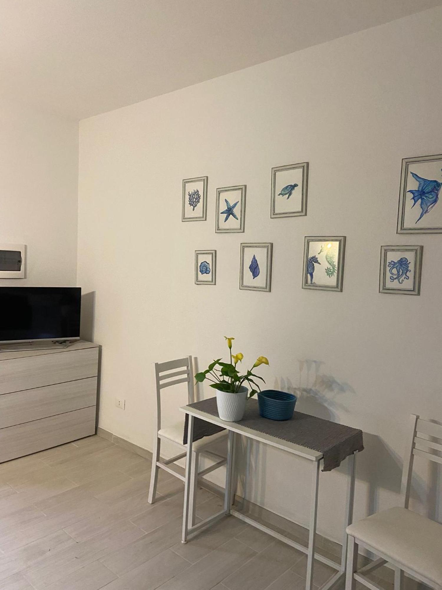 Casa Smeralda: Con Giardino E Vicino Al Mare Punta Molara Exterior photo