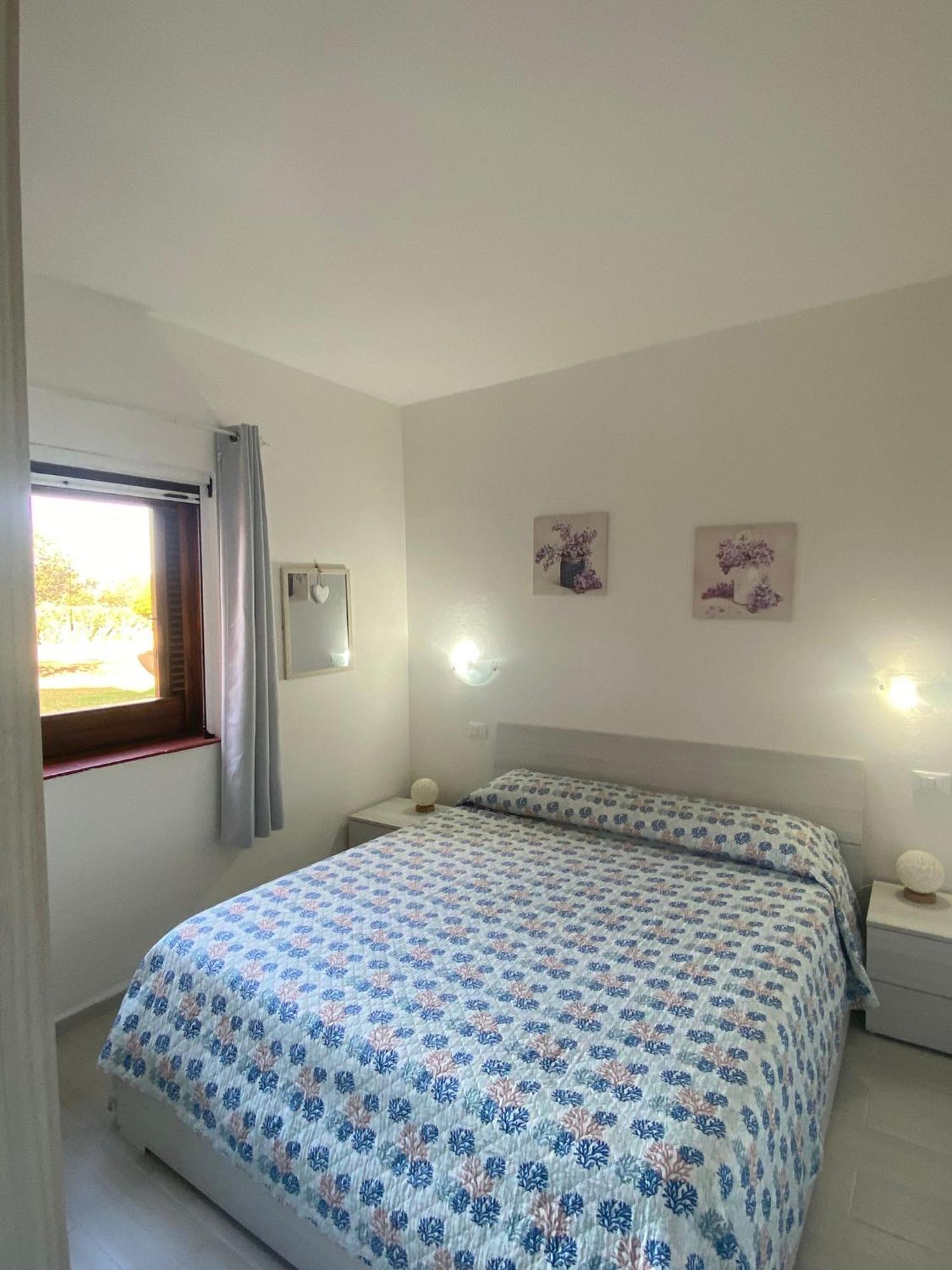 Casa Smeralda: Con Giardino E Vicino Al Mare Punta Molara Exterior photo